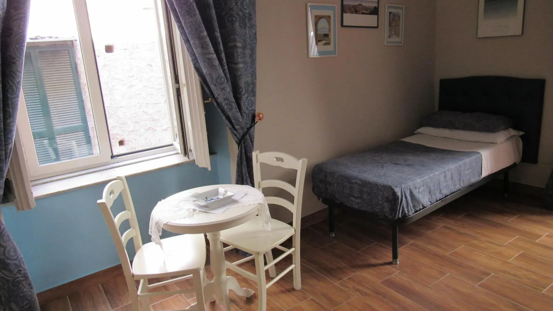 Bed And Breakfast Speranzella Naples Italy